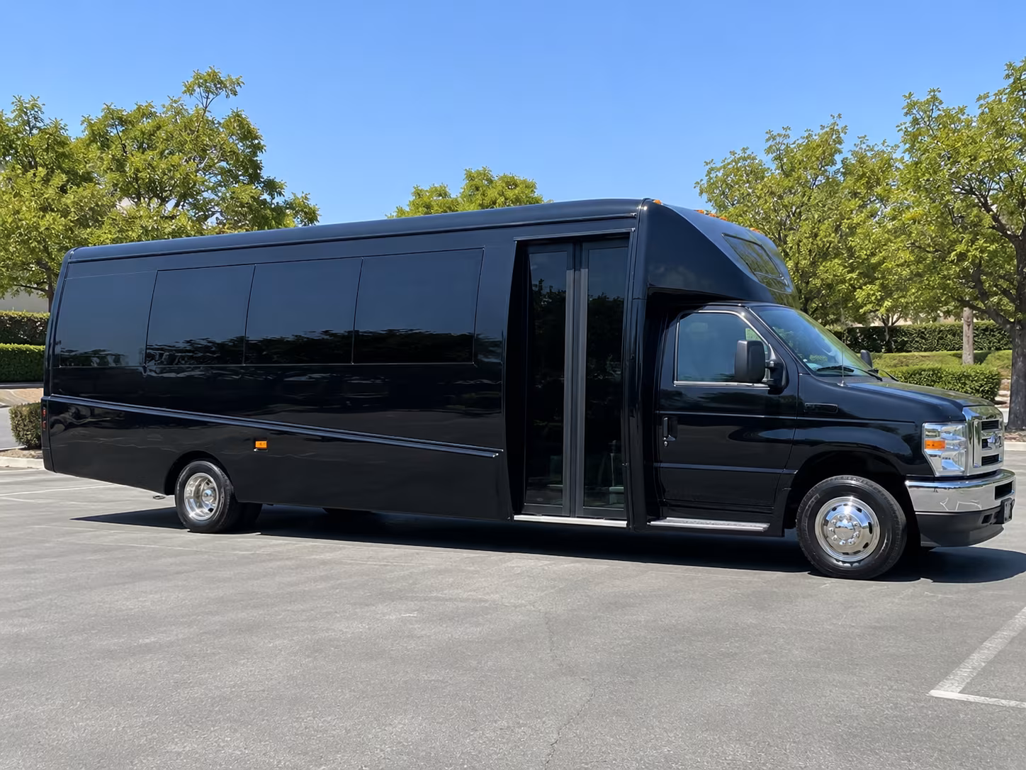 charter buses for large livermore prom groups and school shuttles