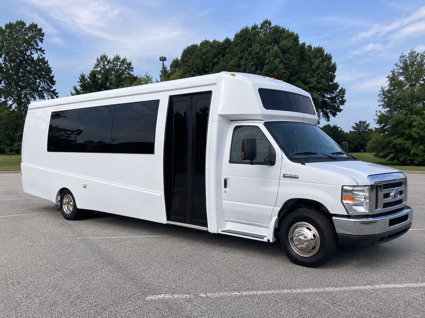 livermore 18 passenger party bus