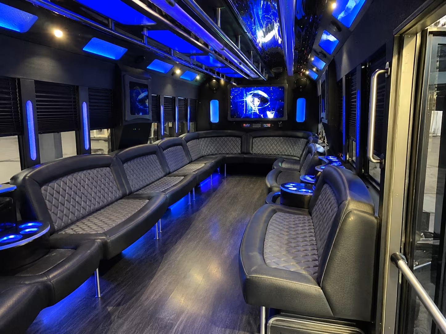 livermore 28 passenger party bus interior