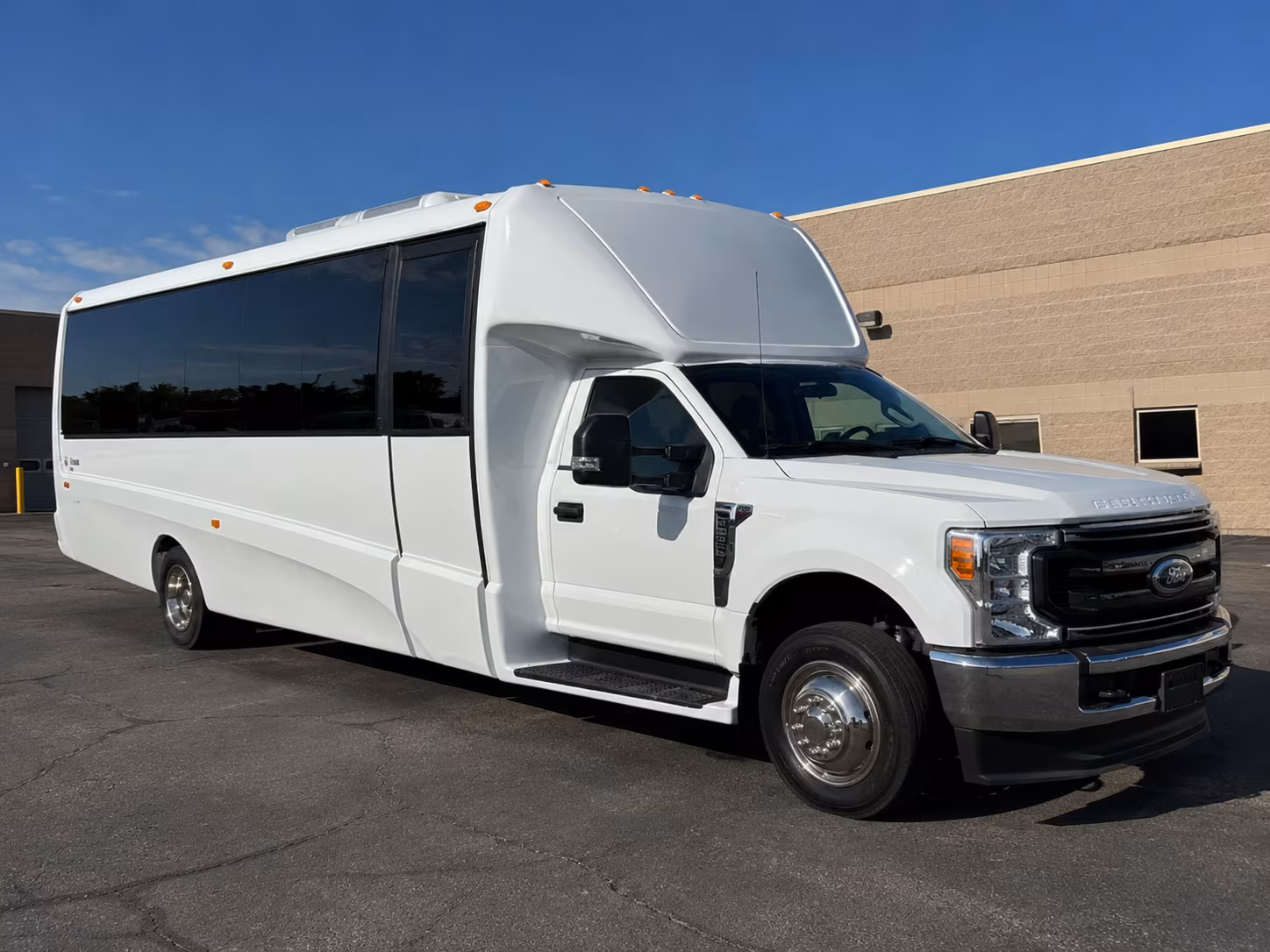 school sports and extracurricular event buses for livermore teams